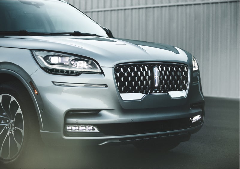 The available adaptive pixel LED headlamps of the 2023 Lincoln Aviator® SUV activated | George Ballentine Lincoln in Greenwood SC