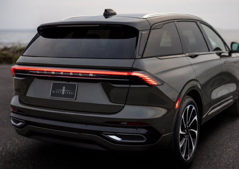 The rear of a 2024 Lincoln Black Label Nautilus® SUV displays full LED rear lighting. | George Ballentine Lincoln in Greenwood SC